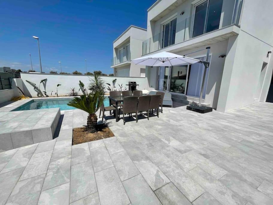 Belle Villa Contemporaine Piscine Privee Empuriabrava Ngoại thất bức ảnh